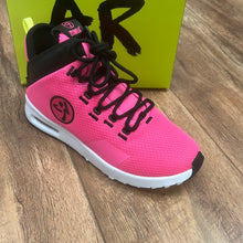 Load image into Gallery viewer, UK size 3.5 trainers