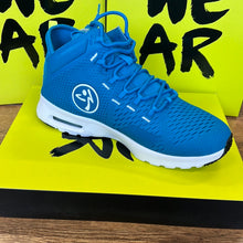 Load image into Gallery viewer, UK size 6 trainers