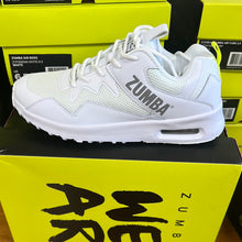 Load image into Gallery viewer, UK size 4 trainers