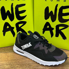 Load image into Gallery viewer, UK size 4 trainers