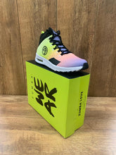 Load image into Gallery viewer, UK size 4.5 trainers