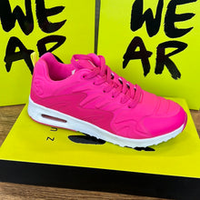 Load image into Gallery viewer, UK size 6 trainers