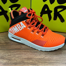 Load image into Gallery viewer, UK size 4.5 trainers