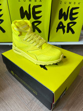 Load image into Gallery viewer, UK size 3.5 trainers
