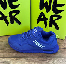 Load image into Gallery viewer, UK size 4 trainers