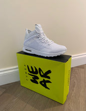 Load image into Gallery viewer, UK size 7.5 trainers