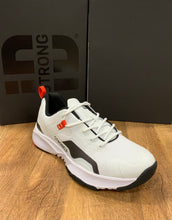 Load image into Gallery viewer, UK size 8.5 trainers