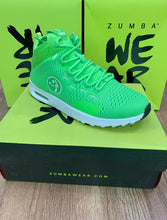 Load image into Gallery viewer, UK size 4.5 trainers
