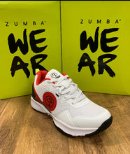 Load image into Gallery viewer, UK size 4 trainers