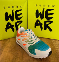 Load image into Gallery viewer, UK size 6 trainers