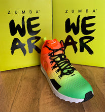 Load image into Gallery viewer, UK size 4 trainers