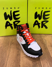 Load image into Gallery viewer, UK size 4 trainers