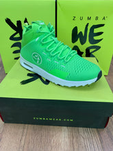 Load image into Gallery viewer, UK size 5 trainers