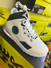 Load image into Gallery viewer, Uk size 2.5 trainers footwear