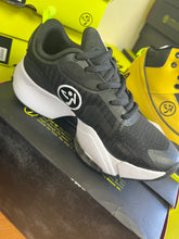 Load image into Gallery viewer, Uk size 2.5 trainers footwear