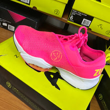 Load image into Gallery viewer, UK size 8.5 trainers