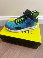 UK size 7 trainers