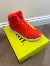 Load image into Gallery viewer, UK size 7 trainers
