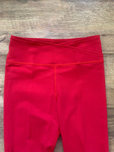 Load image into Gallery viewer, Explore crossover waistband ankle leggings
