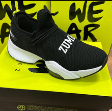 Load image into Gallery viewer, UK size 5 trainers
