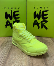 Load image into Gallery viewer, UK size 6 trainers
