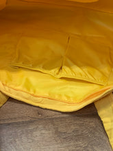 Load image into Gallery viewer, Vacay tote bag
